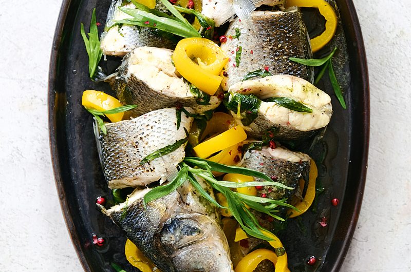 Как вкусно приготовить отварную рыбу: диетические рецепты, советы